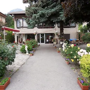 Notre Dame Embrun